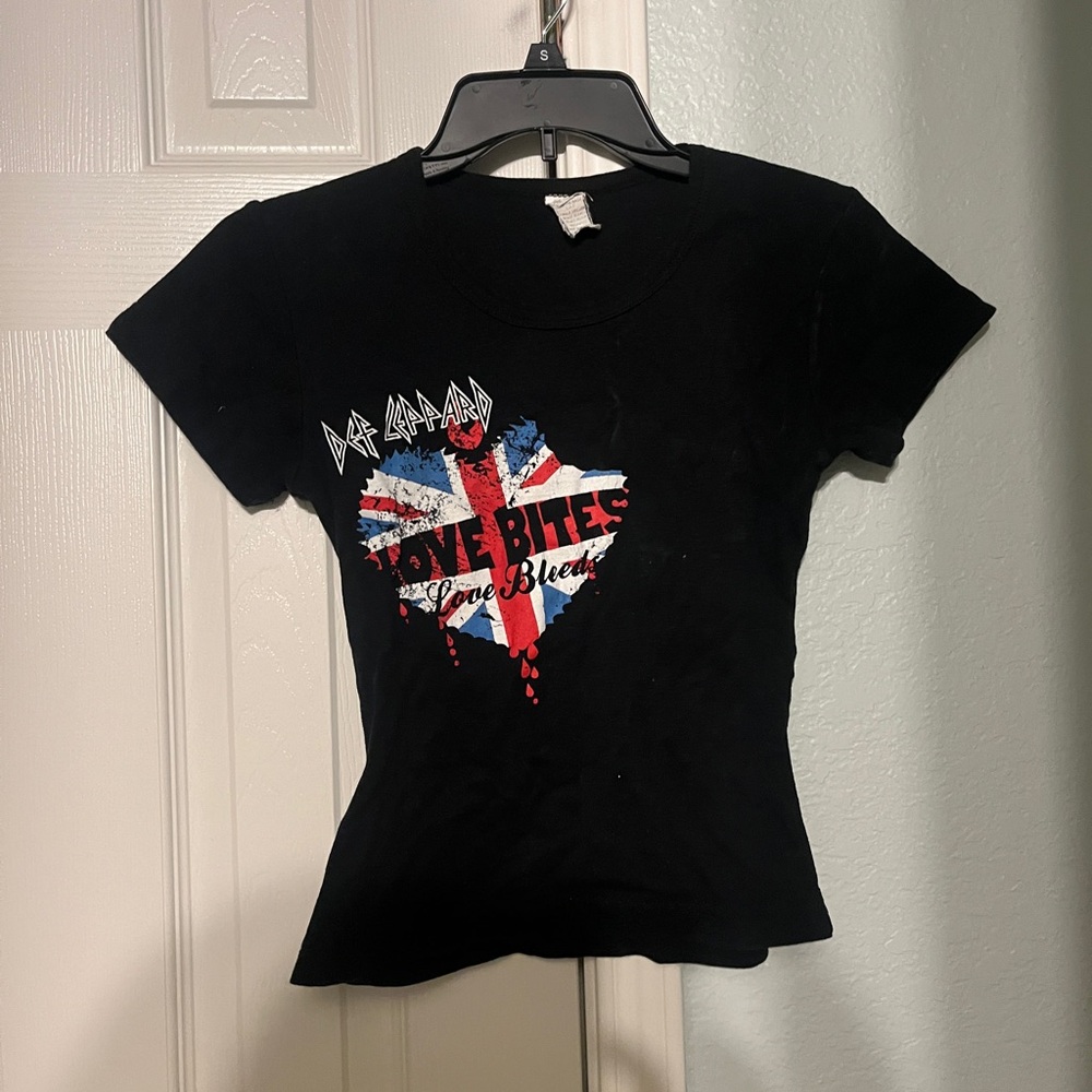 Vintage 90s Def Leopard baby tee